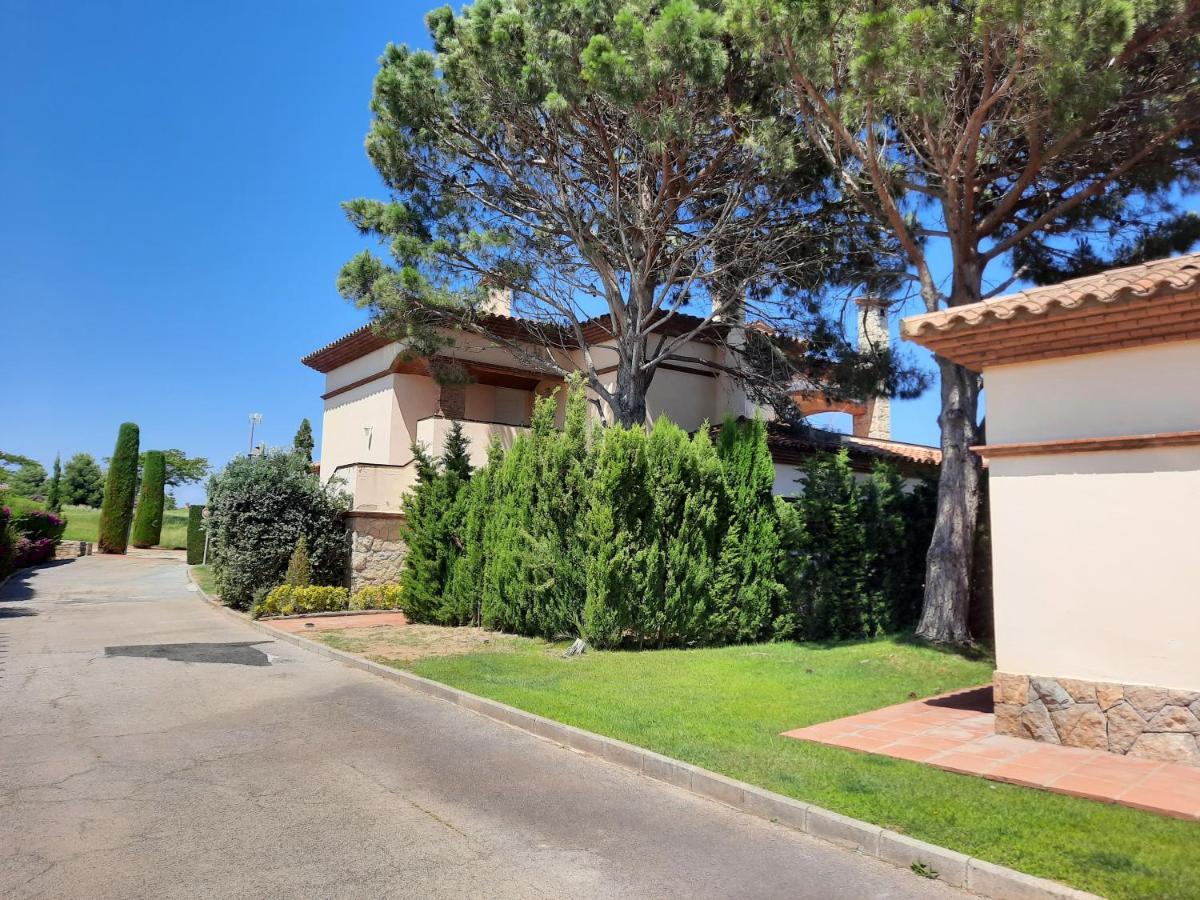 Apartamento Vistas Golf Bonmont Bonmont Terres Noves Exterior foto